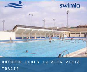 Outdoor Pools in Alta Vista Tracts