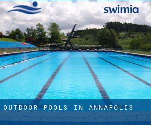 Outdoor Pools in Annapolis