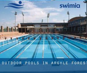 Outdoor Pools in Argyle Forest