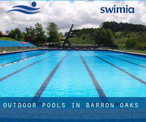 Outdoor Pools in Barron Oaks