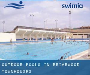 Outdoor Pools in Briarwood Townhouses