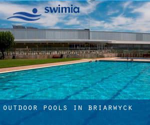 Outdoor Pools in Briarwyck