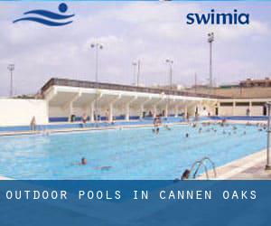 Outdoor Pools in Cannen Oaks