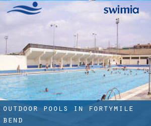 Outdoor Pools in Fortymile Bend