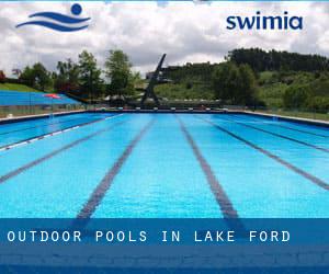 Outdoor Pools in Lake Ford