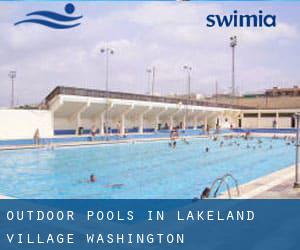 Outdoor Pools in Lakeland Village (Washington)