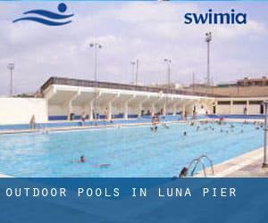 Outdoor Pools in Luna Pier