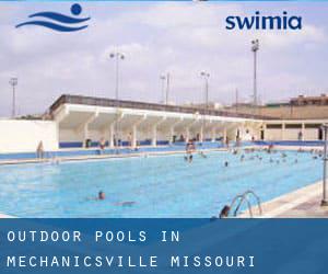 Outdoor Pools in Mechanicsville (Missouri)