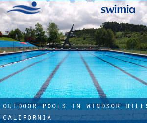 Outdoor Pools in Windsor Hills (California)